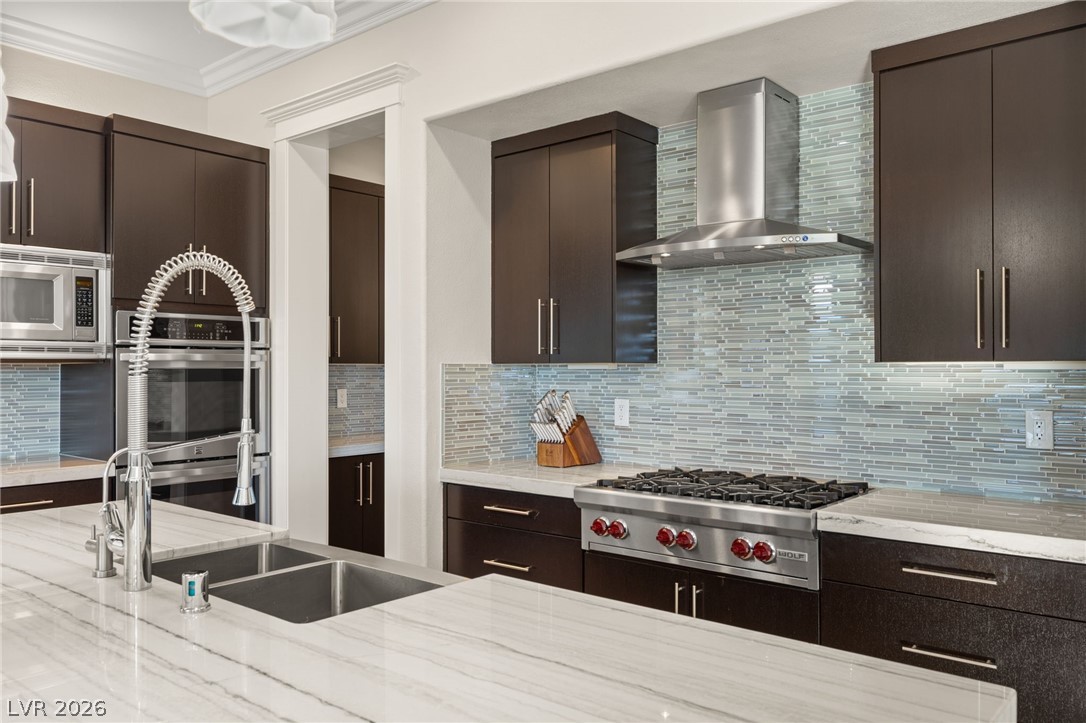 11305 Golden Chestnut Place