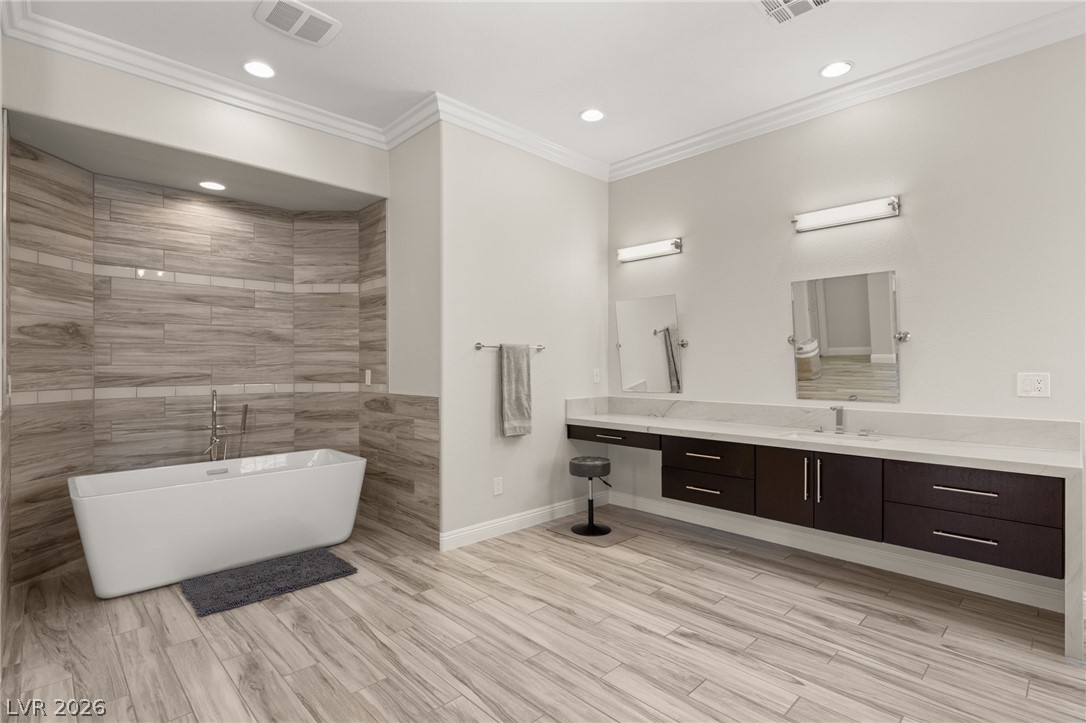 11305 Golden Chestnut Place