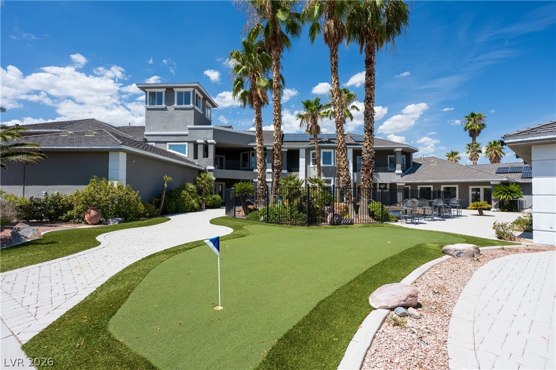 5930 North El Capitan Way