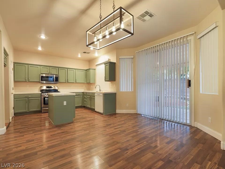 3421 Sun Rhythm Street