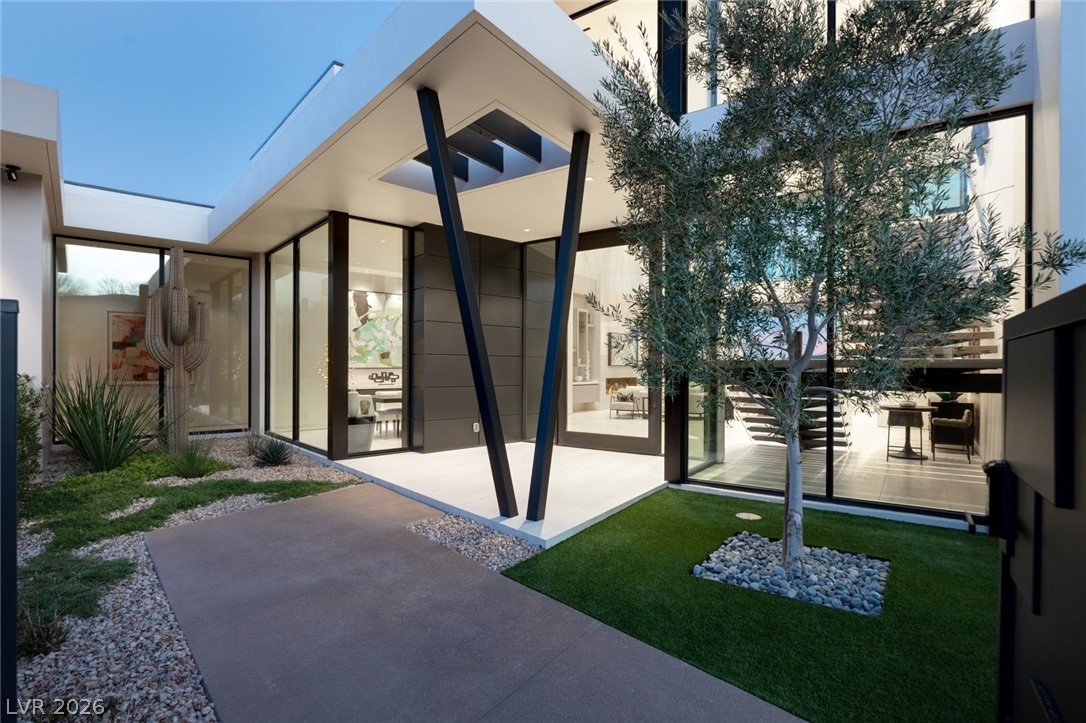 81 Hawk Ridge Drive