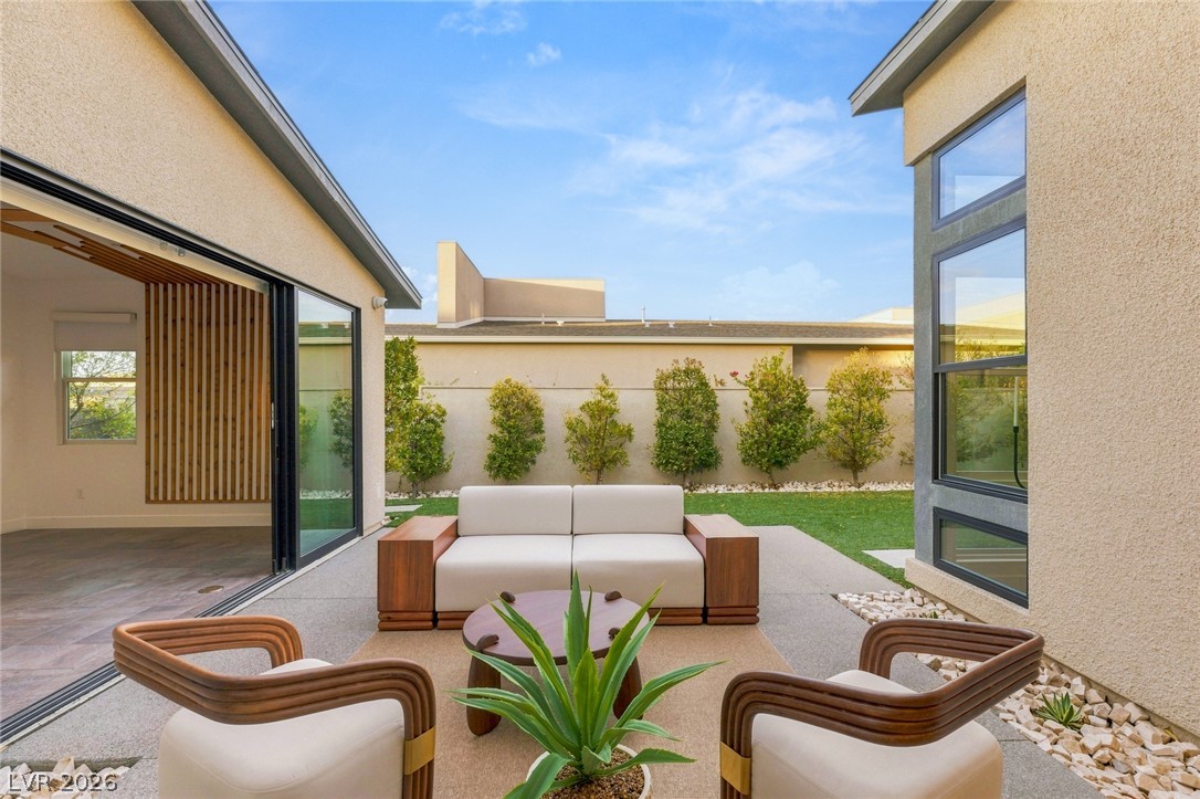 2211 Overlook Canyon Lane