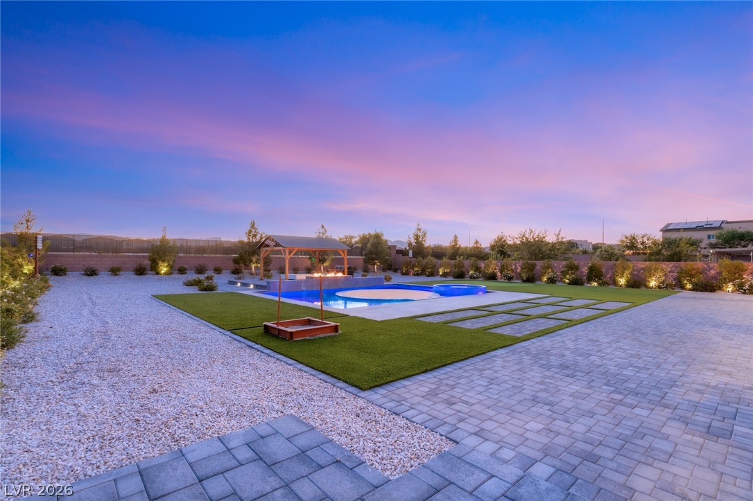 8727 Twisted Vine Lane