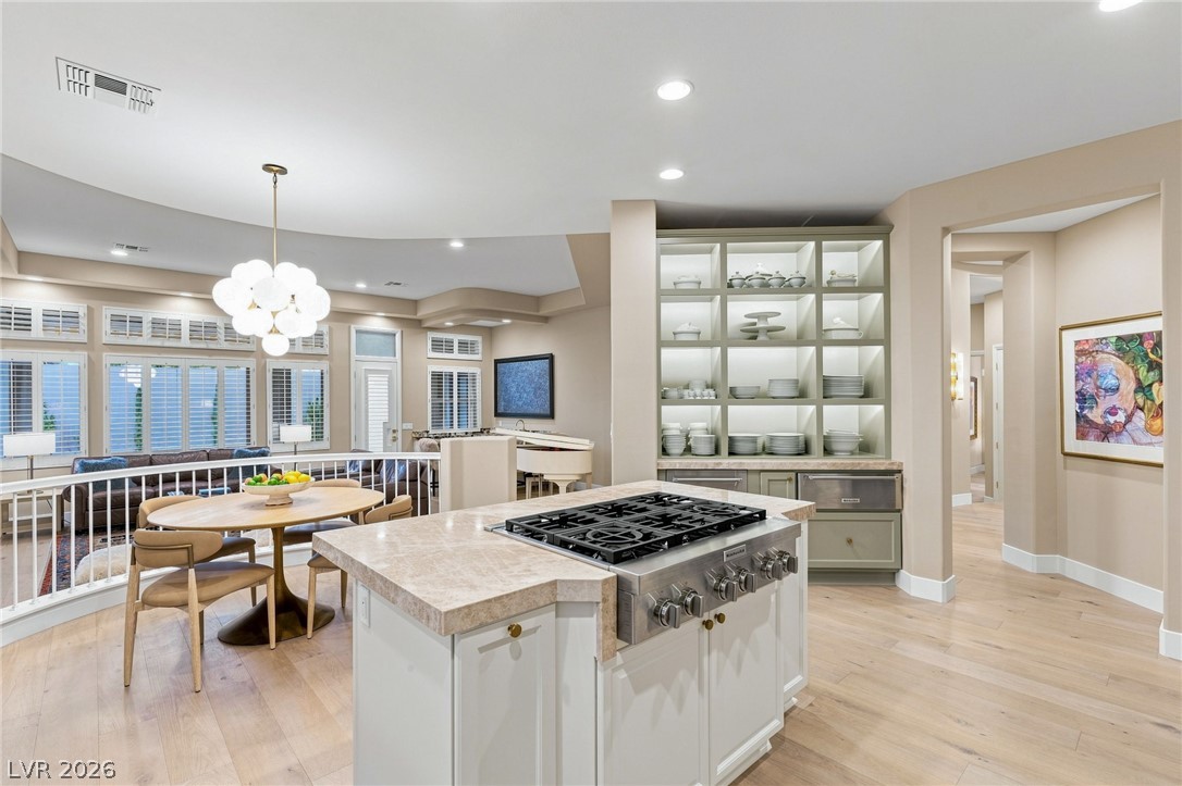 205 Aventura Street