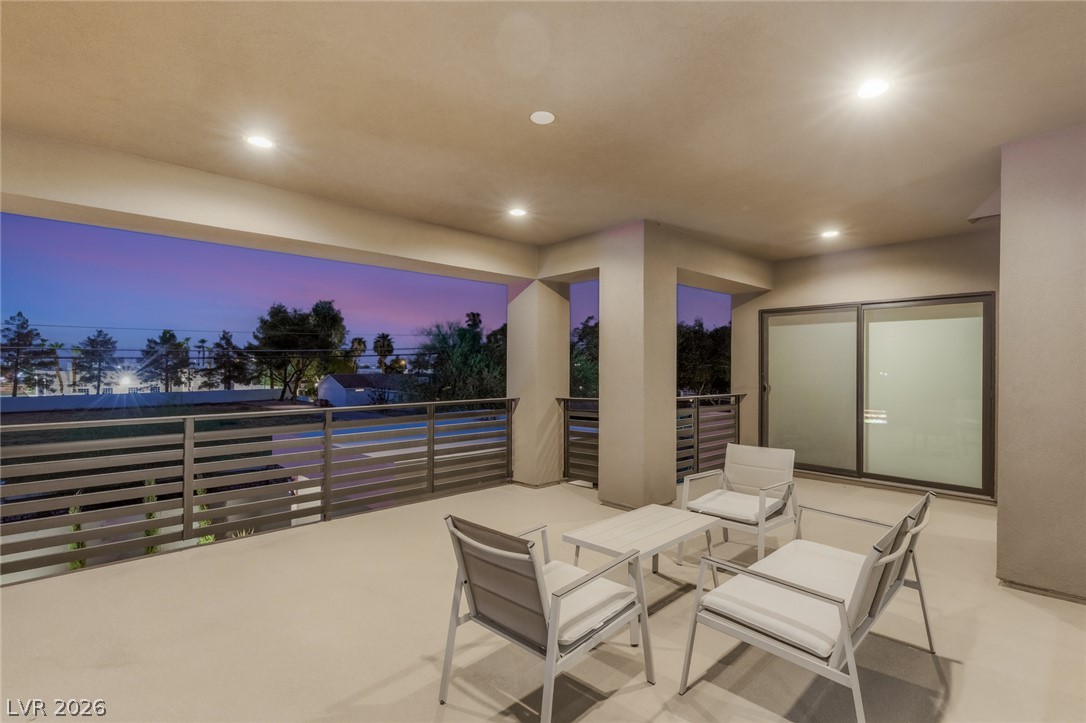 3740 Caesars Circle