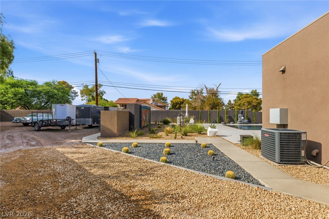 3740 Caesars Circle