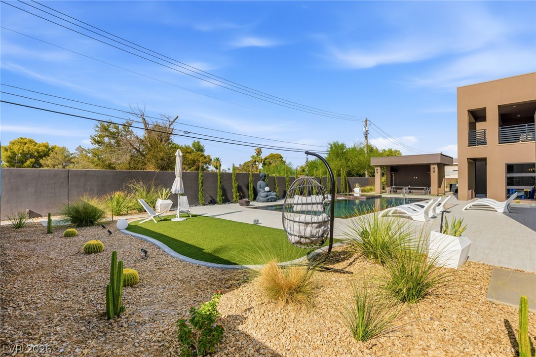 3740 Caesars Circle