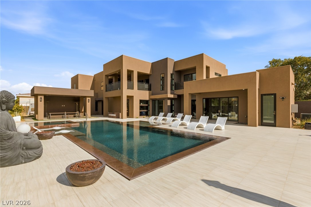 3740 Caesars Circle