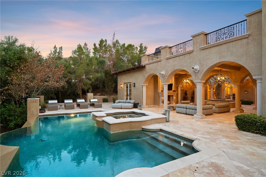 30 Augusta Canyon Way