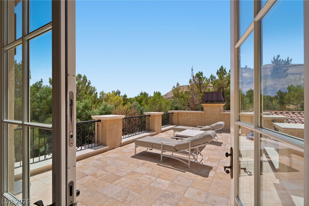30 Augusta Canyon Way