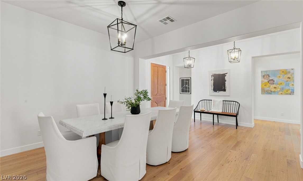 8 Pine Hollow Drive