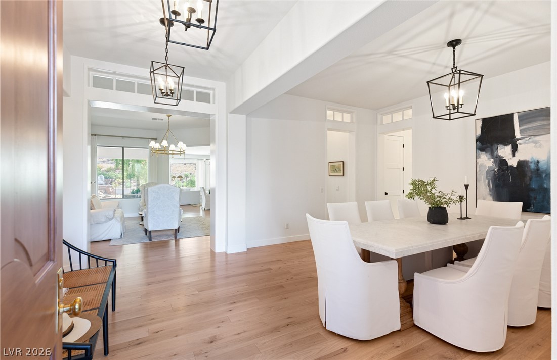 8 Pine Hollow Drive