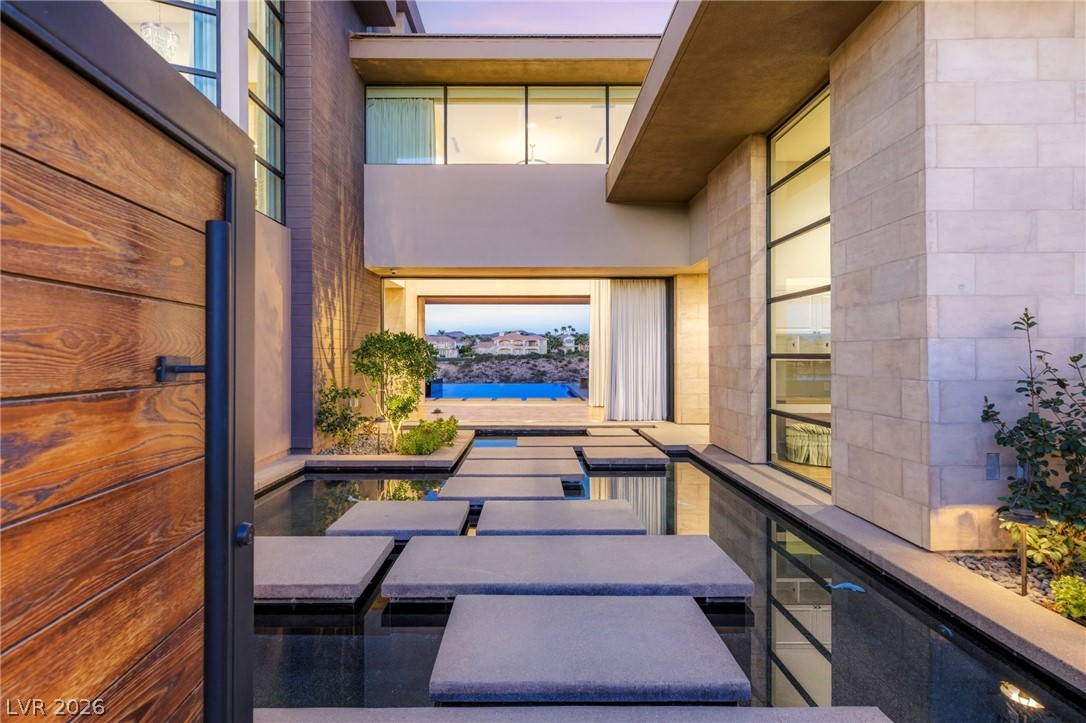 1300 Villa Barolo Avenue