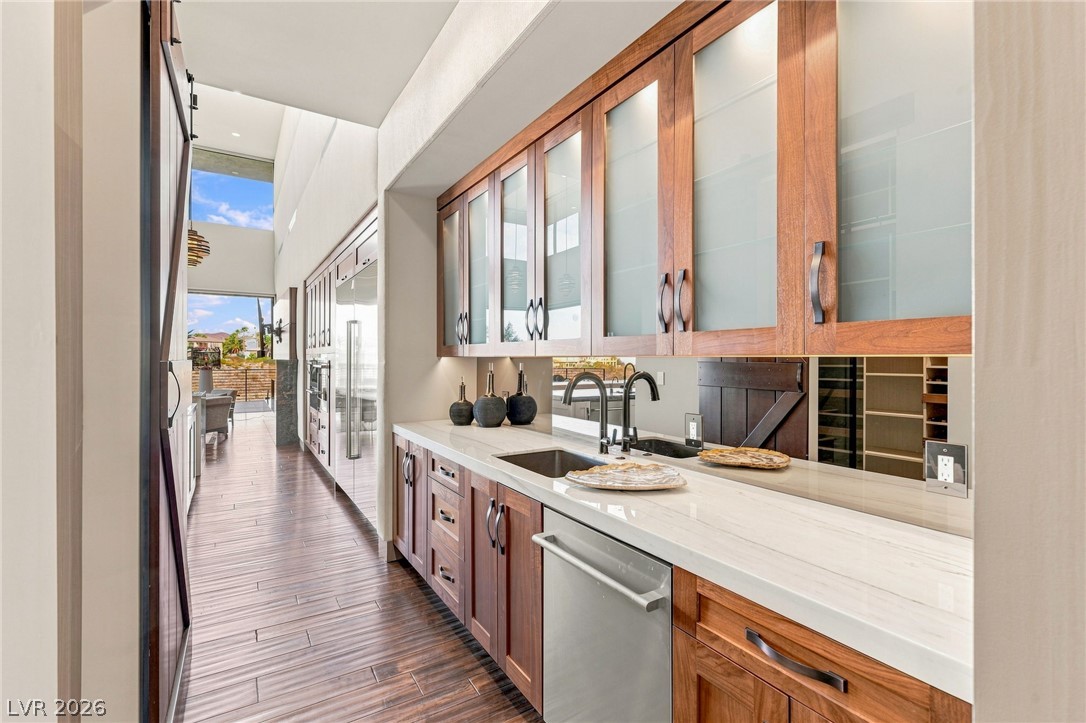 1300 Villa Barolo Avenue