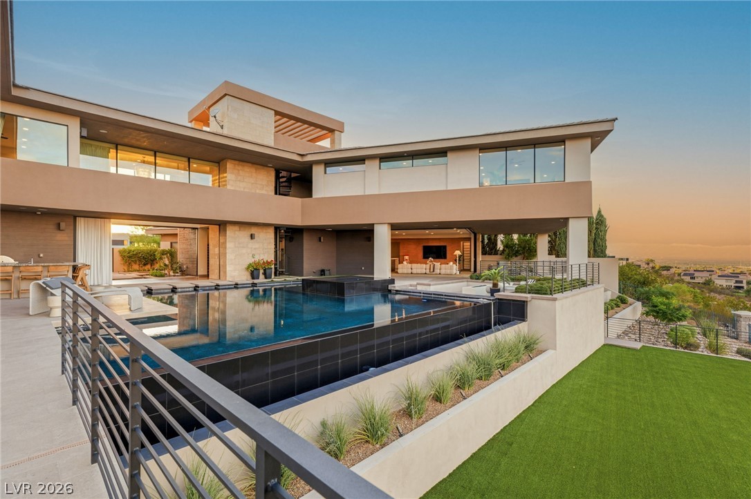 1300 Villa Barolo Avenue
