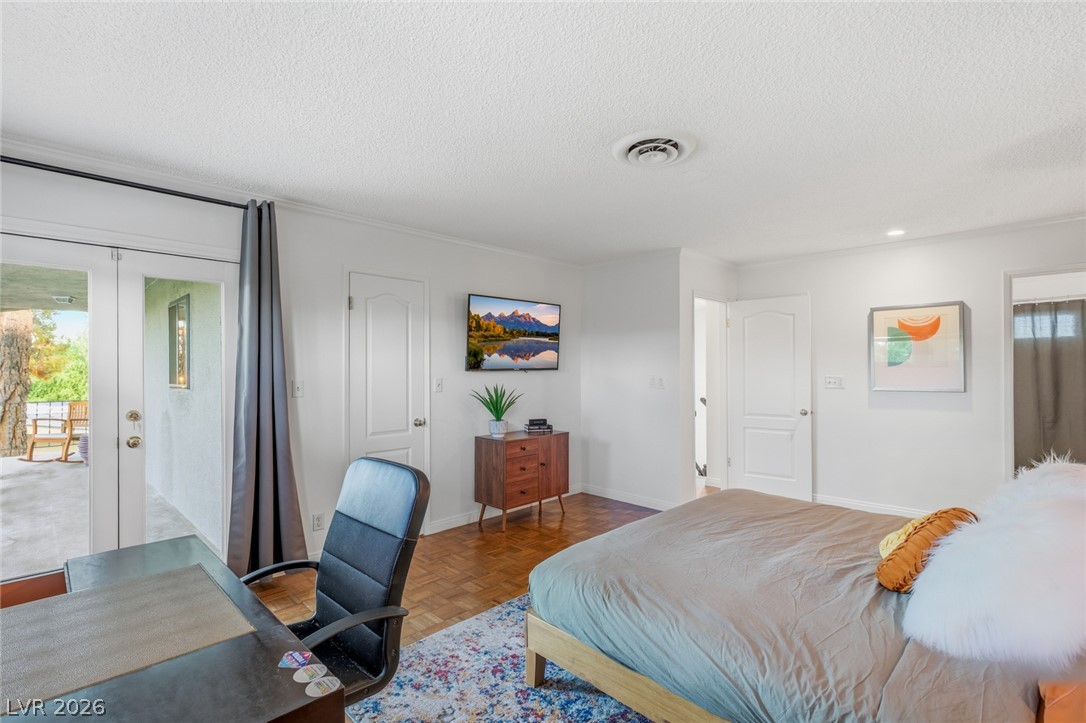 1594 Ottawa Drive