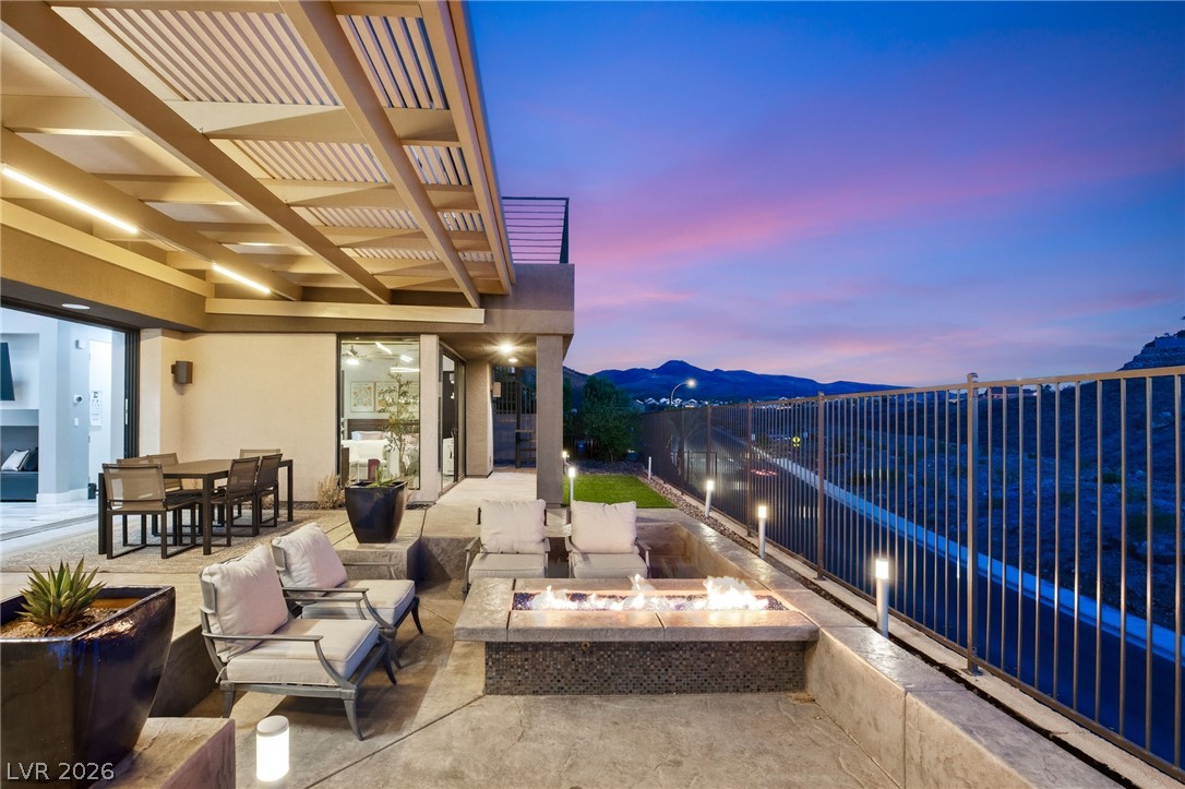 921 Vegas View Drive