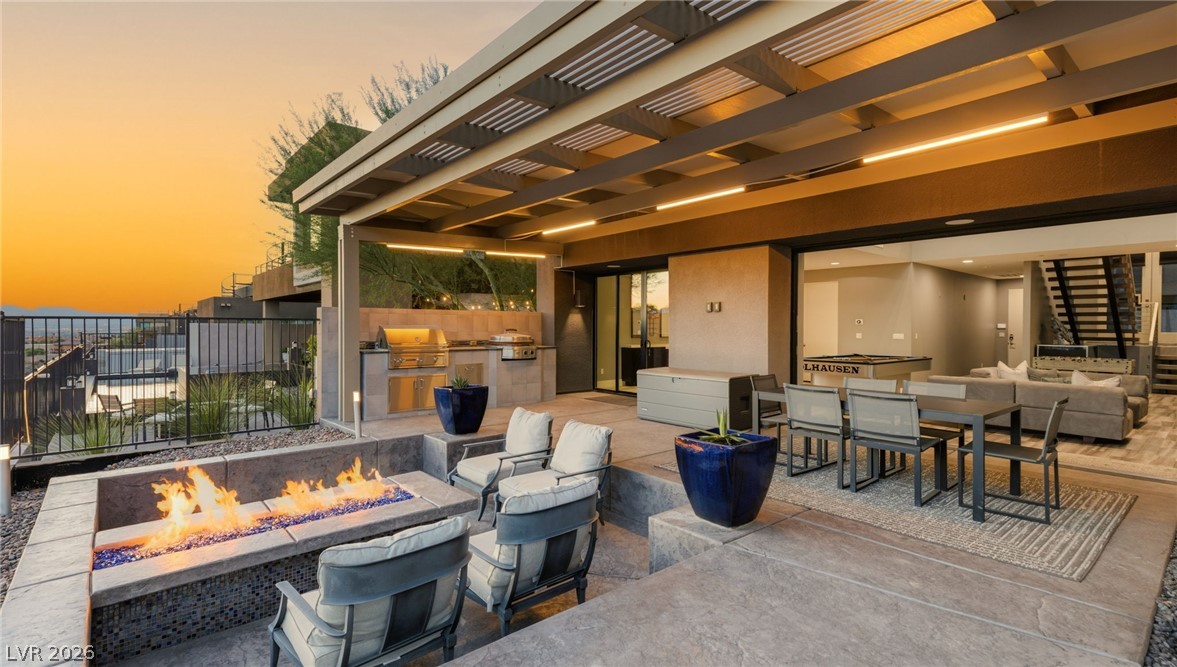 921 Vegas View Drive