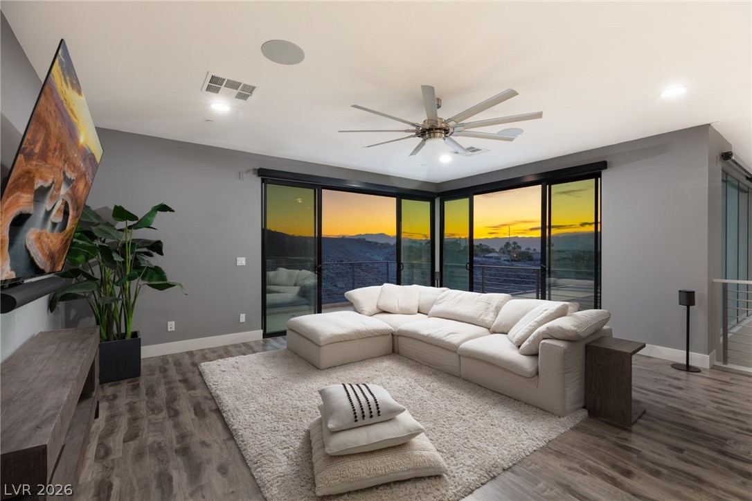 921 Vegas View Drive