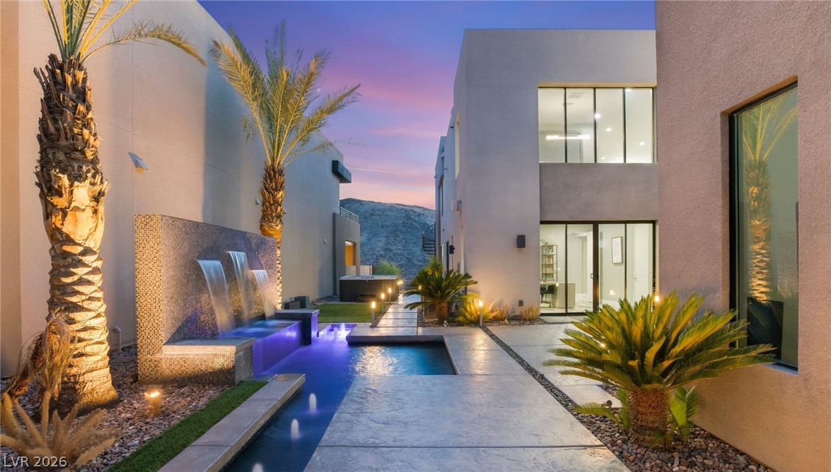 921 Vegas View Drive