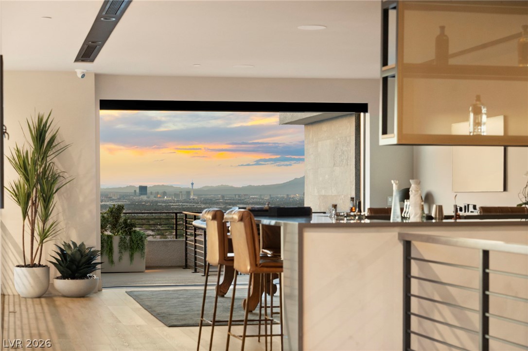 805 Dragons Eye Drive