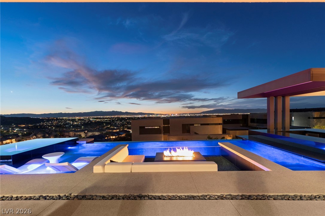 805 Dragons Eye Drive