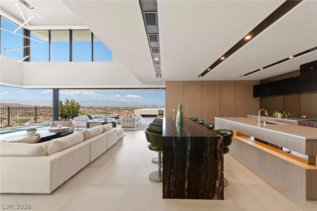 805 Dragons Eye Drive