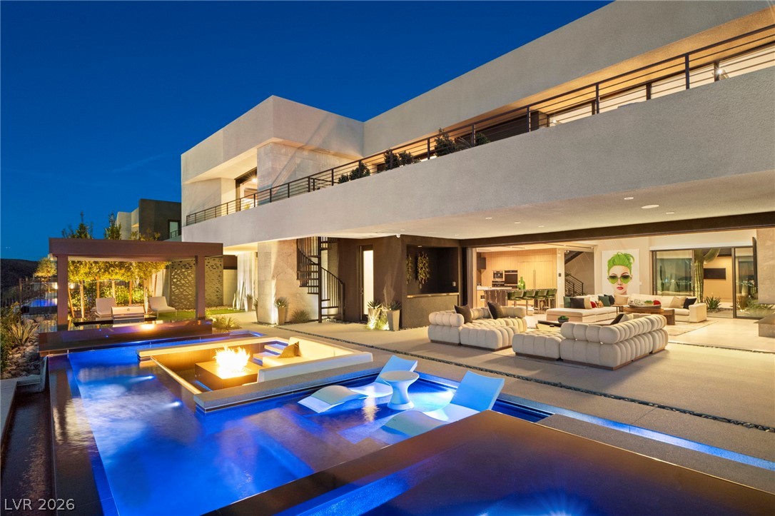 805 Dragons Eye Drive