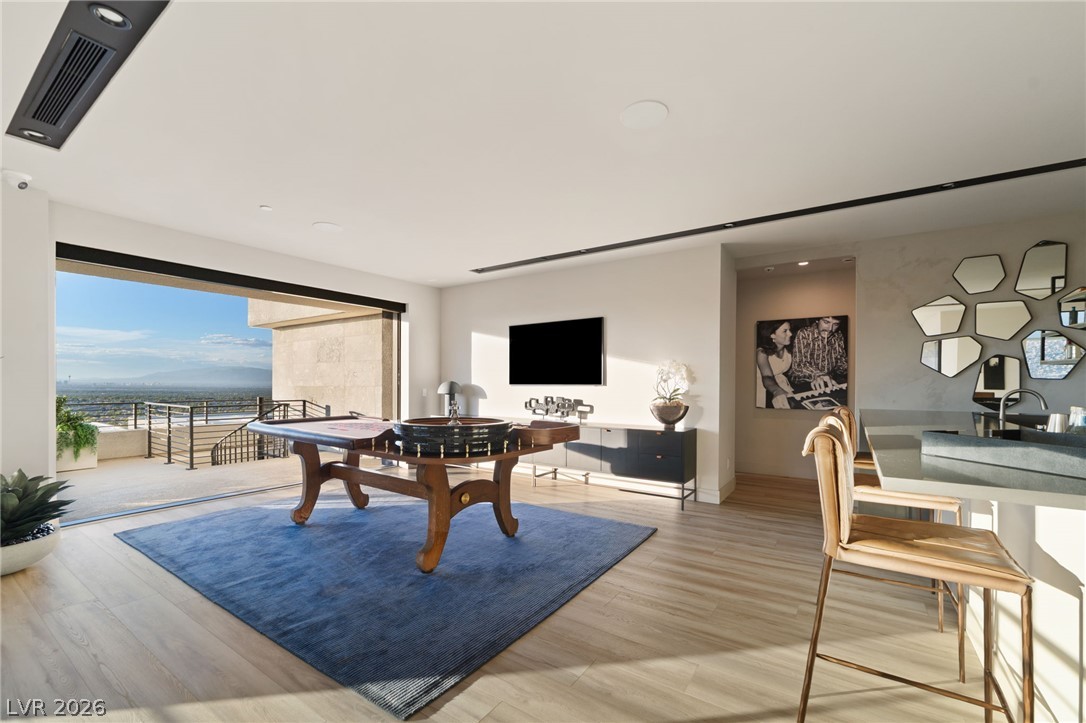 805 Dragons Eye Drive
