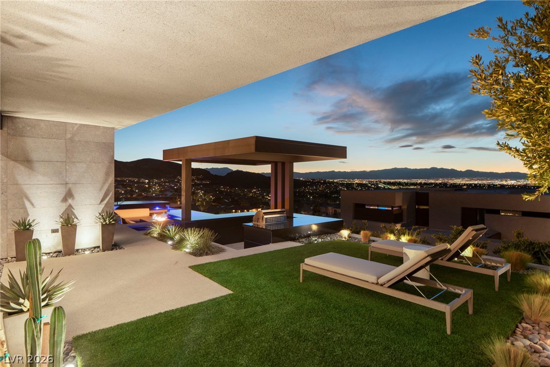 805 Dragons Eye Drive