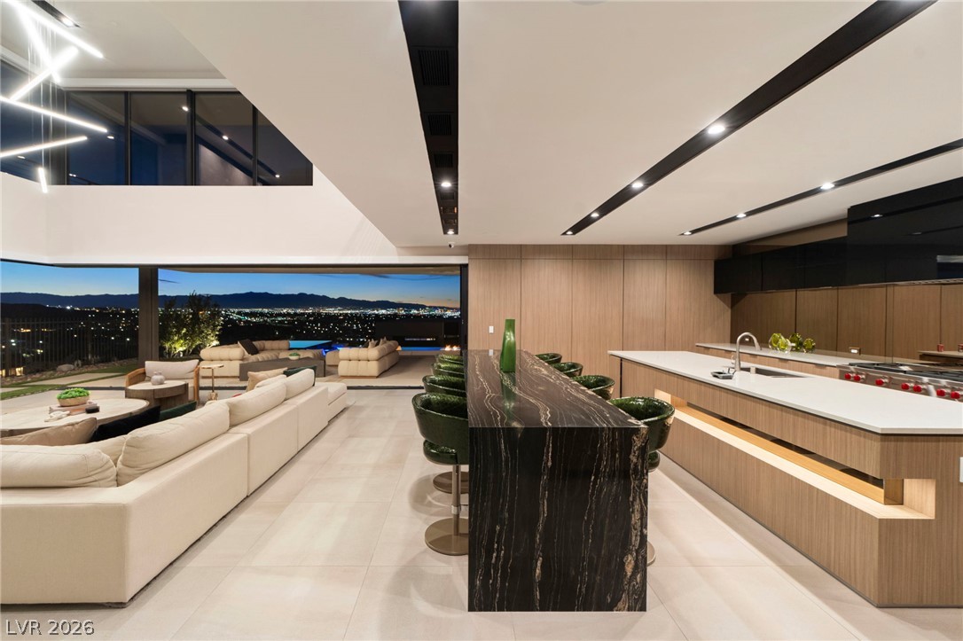 805 Dragons Eye Drive