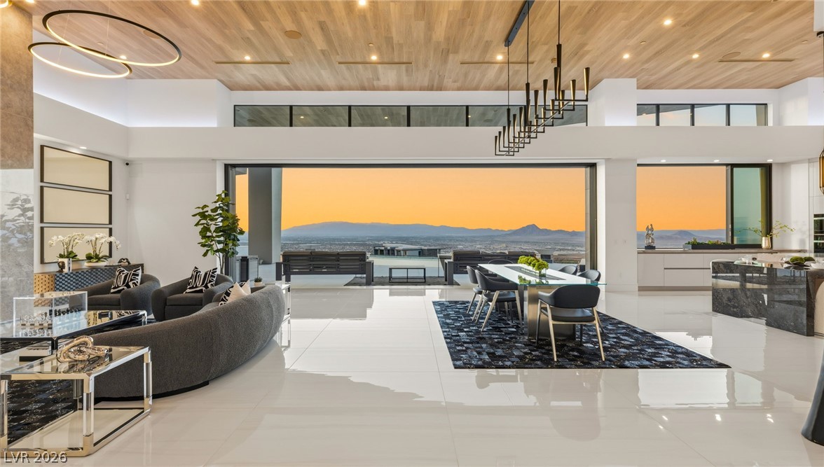 4 Chisel Crest Court