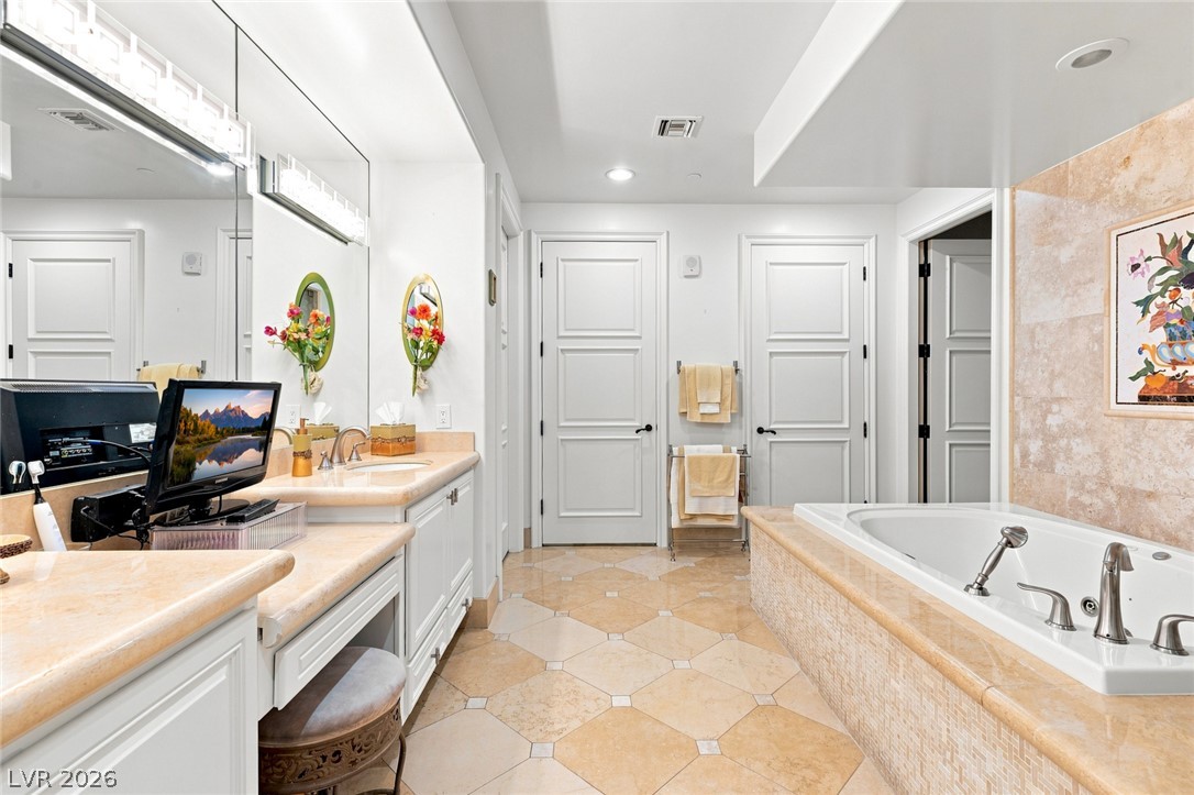 9101 Alta Drive 1701
