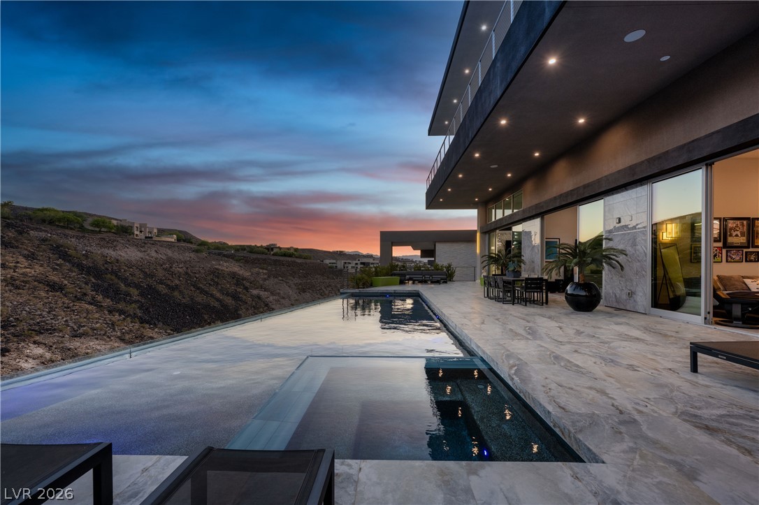 1205 Amber Rim Drive