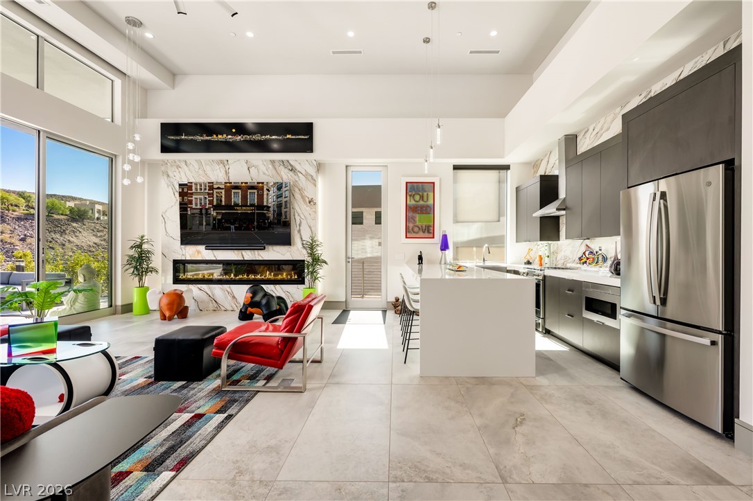 1205 Amber Rim Drive