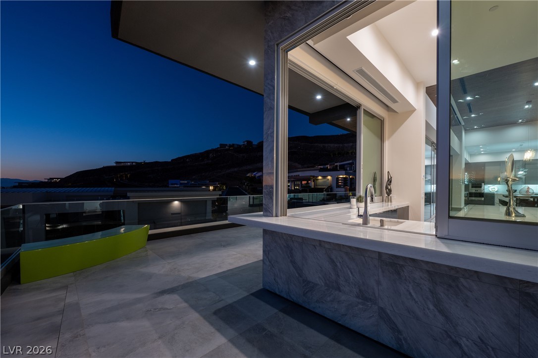 1205 Amber Rim Drive