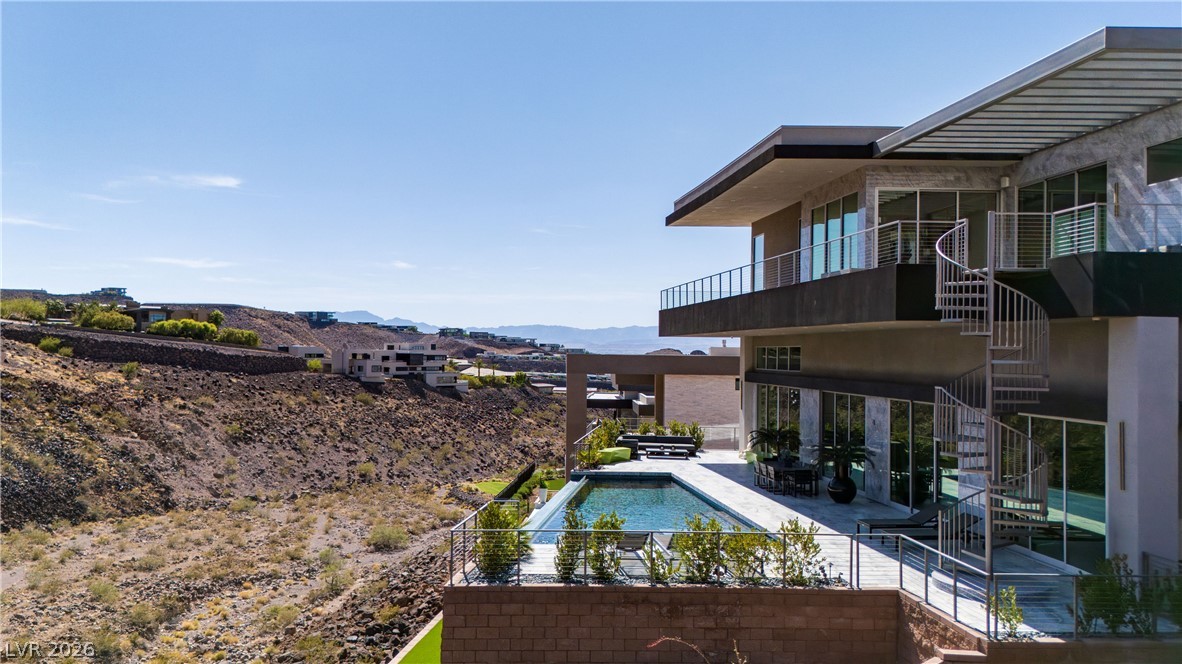 1205 Amber Rim Drive