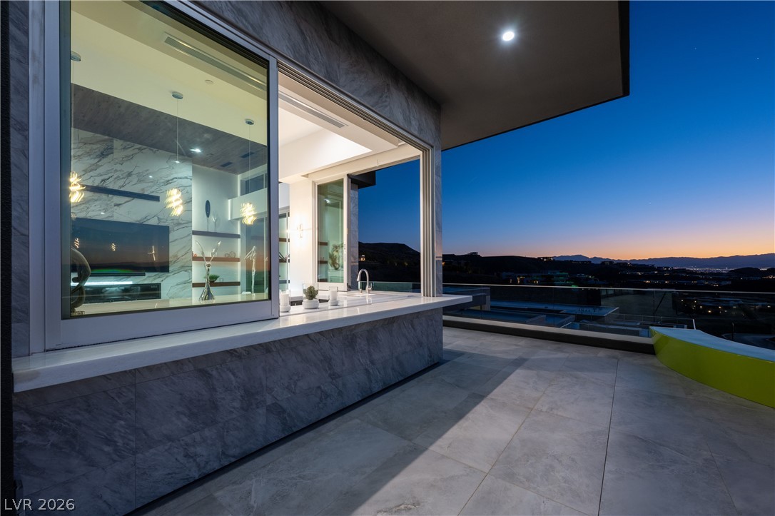 1205 Amber Rim Drive