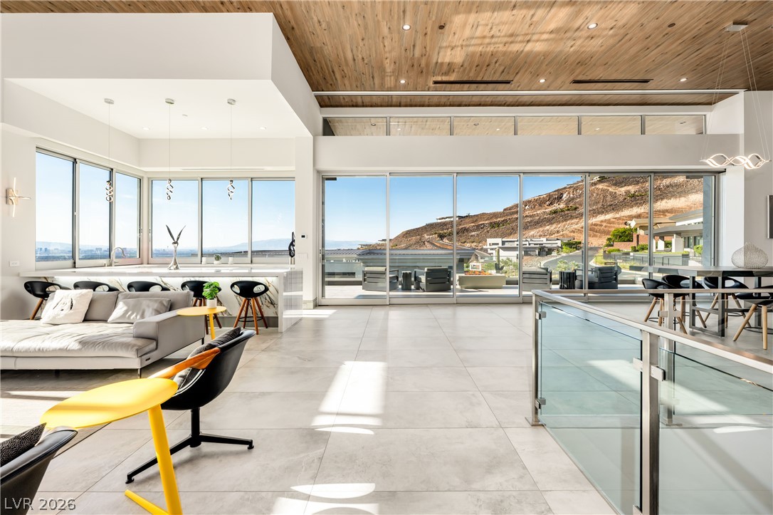 1205 Amber Rim Drive