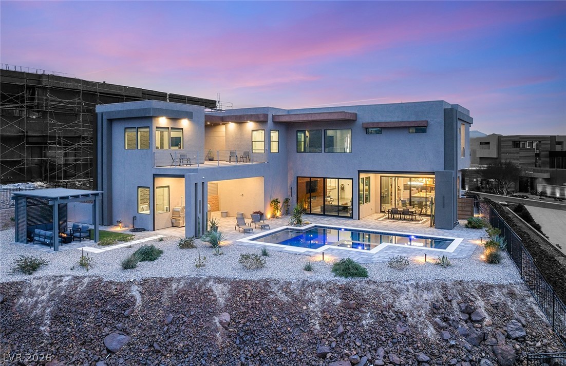 668 Dragon Peak Drive