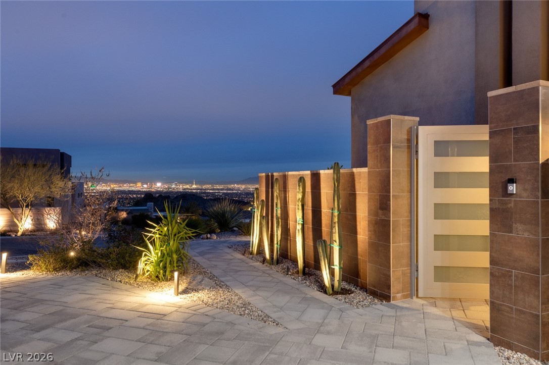 668 Dragon Peak Drive