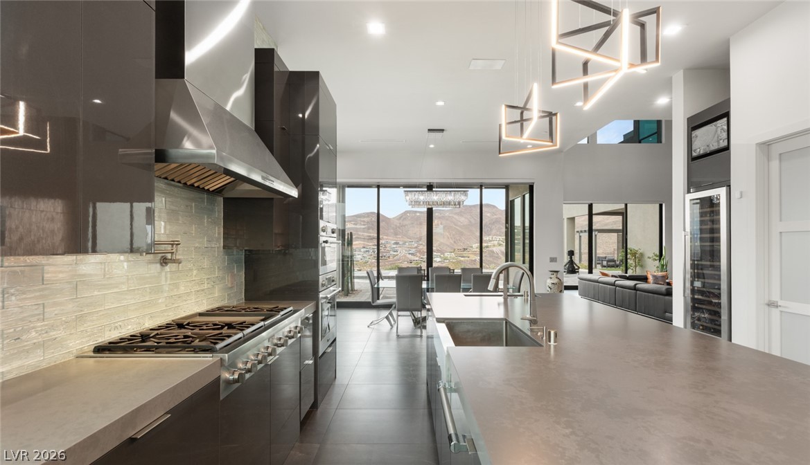 668 Dragon Peak Drive