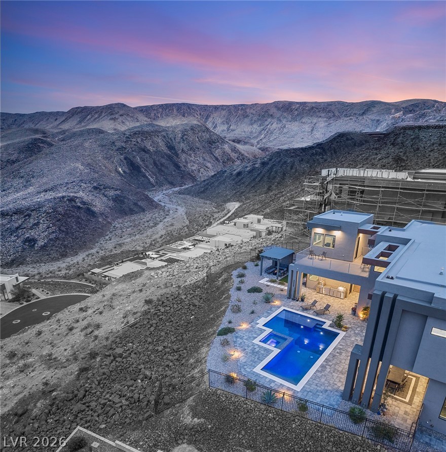 668 Dragon Peak Drive