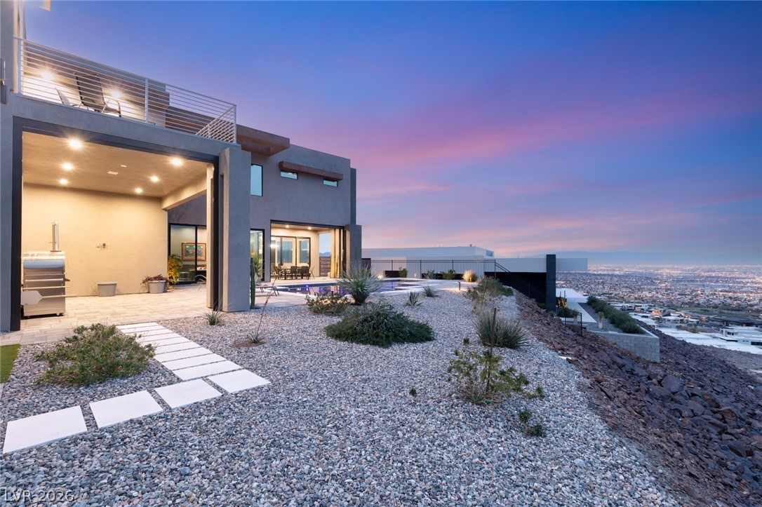 668 Dragon Peak Drive