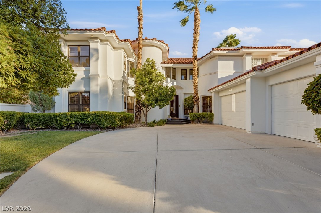 8901 Robinson Ridge Drive