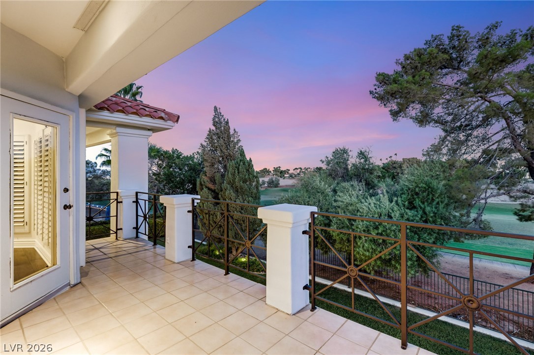 8901 Robinson Ridge Drive
