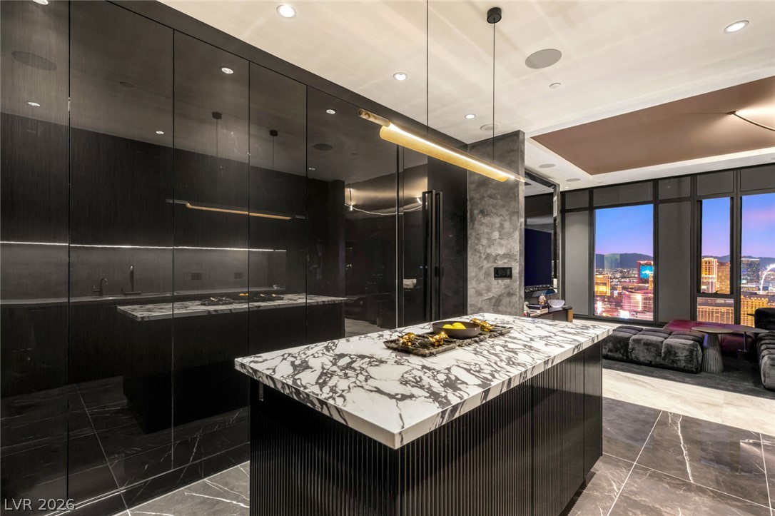 3750 Las Vegas Boulevard 4304