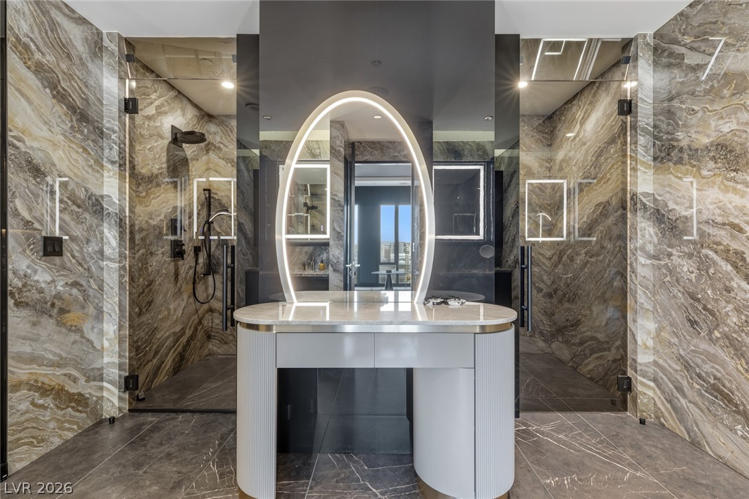 3750 Las Vegas Boulevard 4304