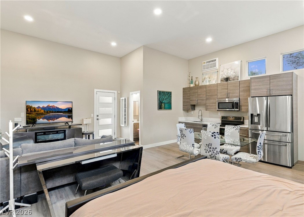 3716 Caesars Circle