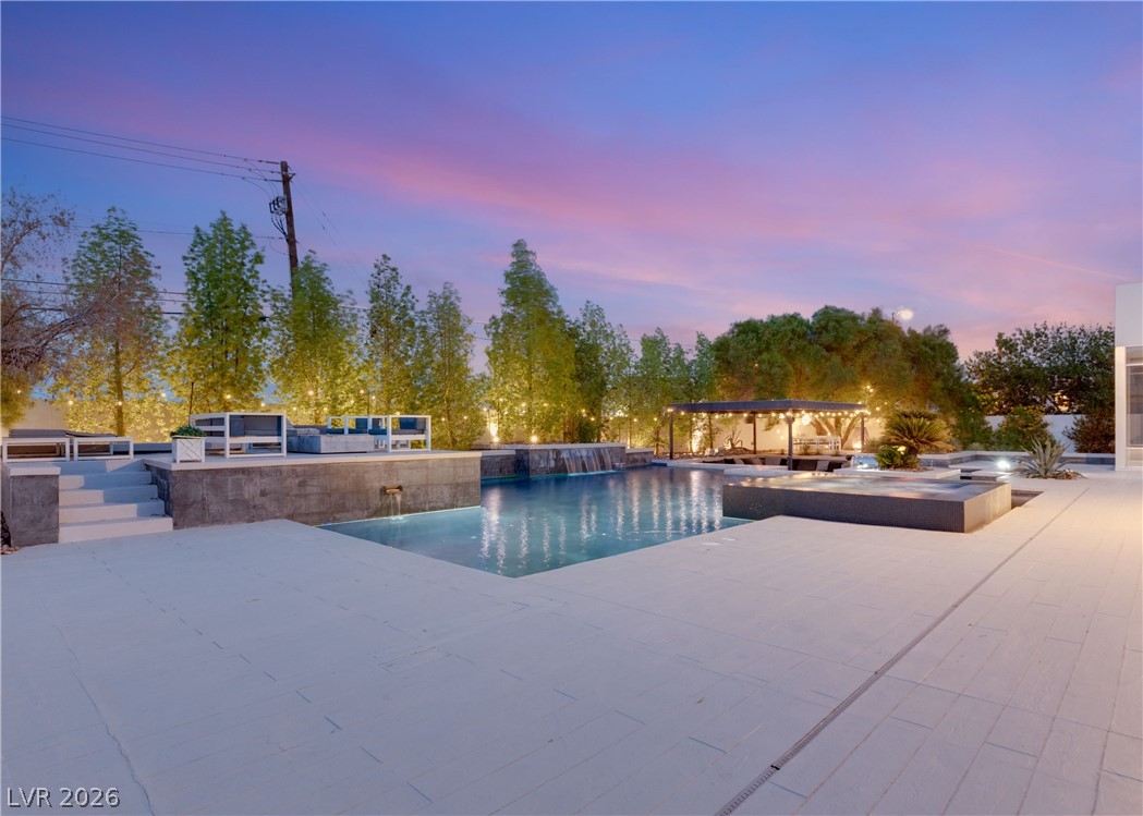 3716 Caesars Circle